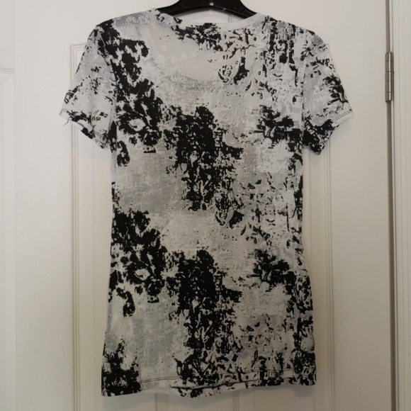 Peace sign burnout t-shirt - Picture 3 of 3